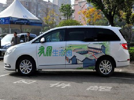 隆昌户外车贴喷绘如何保持效果?